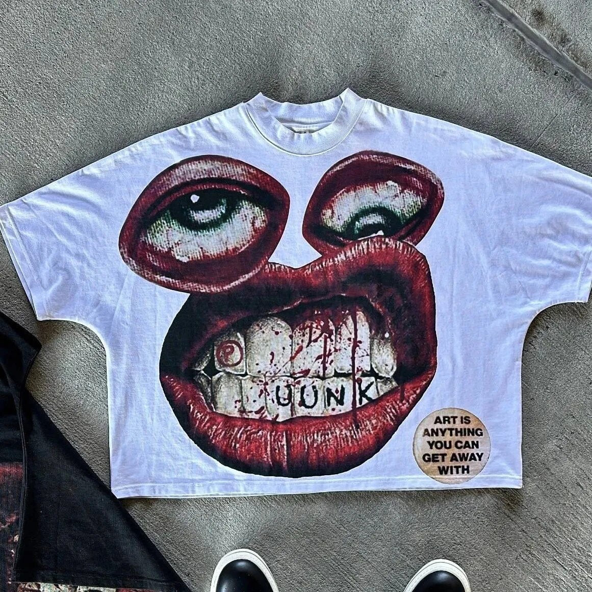 Yipinpay Men's T-Shirt Y2K Cotton Man Harajuku Street Hip-Hop Big Eyes Mouth Pattern Printing Super Classic